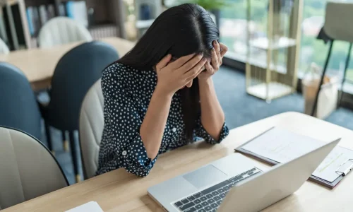 Como a NR-1 obriga as empresas a encarar o esgotamento mental