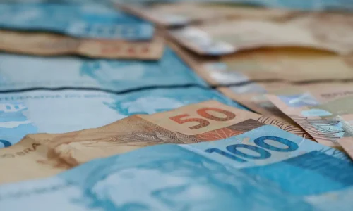 Receita abrirá consulta ao 4º lote de restituição do IR na segunda (24)